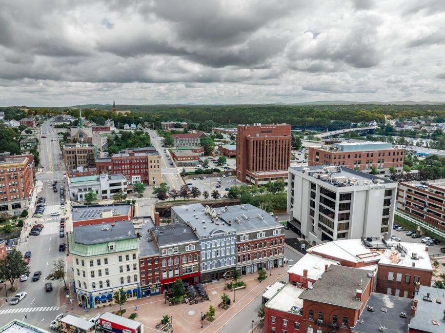 Canal View, Dtwn Bangor, Steps To Great Restaurants, Room # 210 Exterior photo